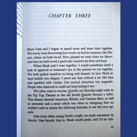 Book - Anne Frank Remembered: The Woman Who Helped to Hide the Frank Family - Picture 5 of 13